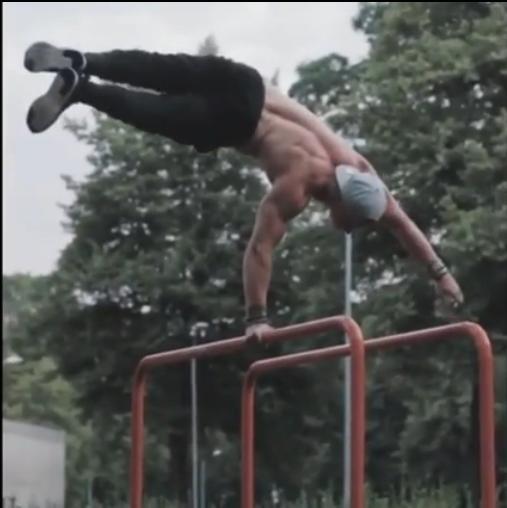 零基础俯卧撑练肩,健身小白俯卧撑新手入门一周计划