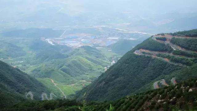 深山原始村落自驾游,大山深处古老村落自驾游