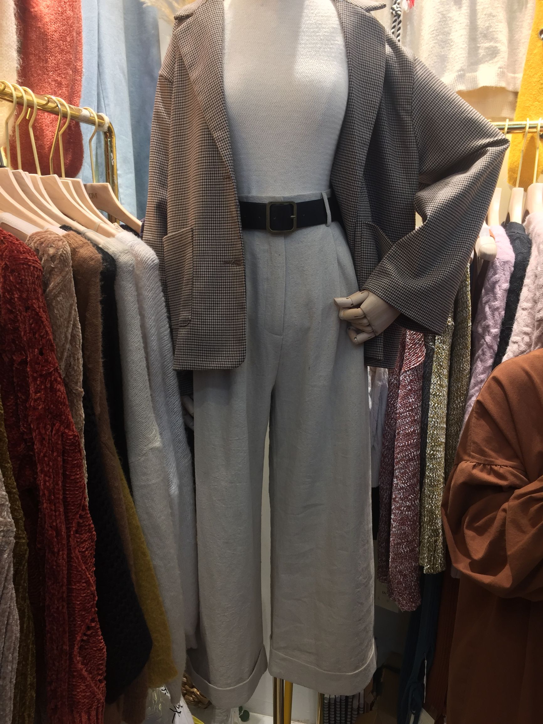 十三行服装批发年底大清仓,十三行服装批发视频