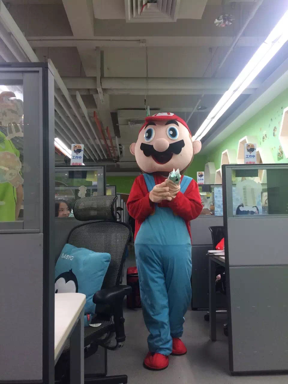 腾讯微信客服电话24小时人工服务,腾讯微信客服24小时工作吗