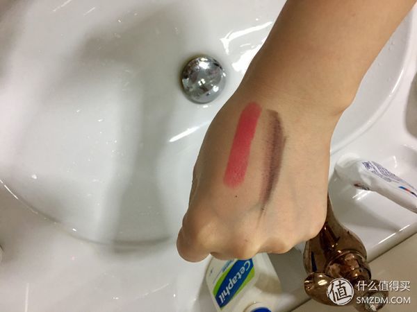 松下泡沫洁面仪视频,松下sc65洁面仪