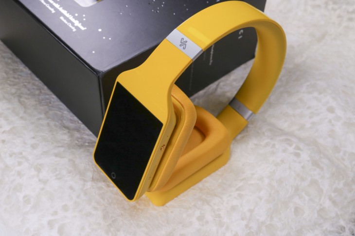 耳机带屏幕,耳机带液晶显示屏