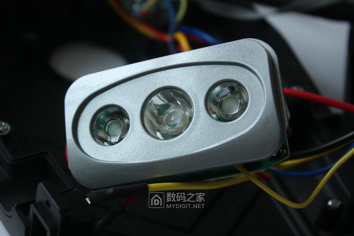 tcl车载充气泵为国产点赞,tcl汽车充气泵