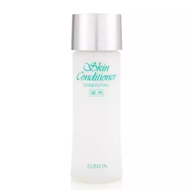 痘痘闭口摸起来软软的,痘痘摸上去硬硬反反复复