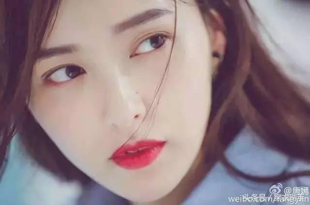 唐嫣没戴美瞳,唐嫣戴美瞳和没戴美瞳的对比照