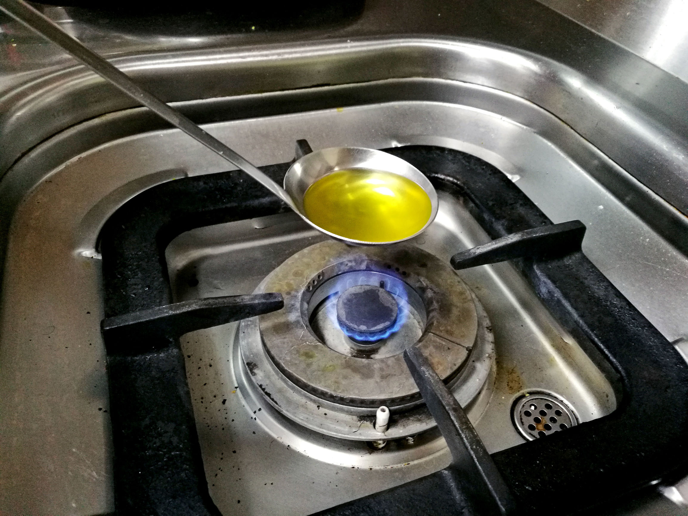 烧茄子无需油炸上锅蒸,烧茄子不过油蒸十分钟