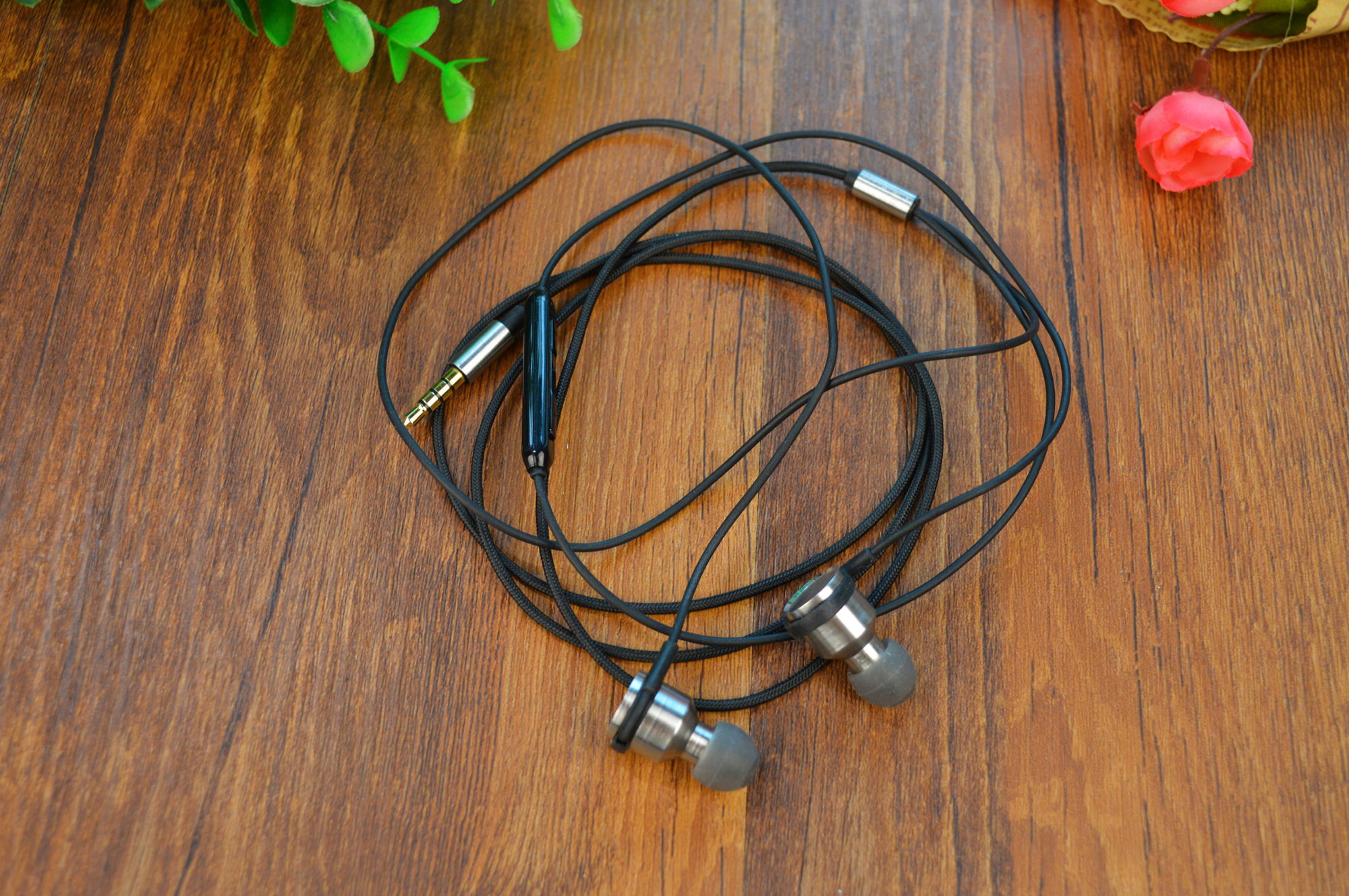 平民音乐耳机性价比之王,平民有线耳机性价比之王