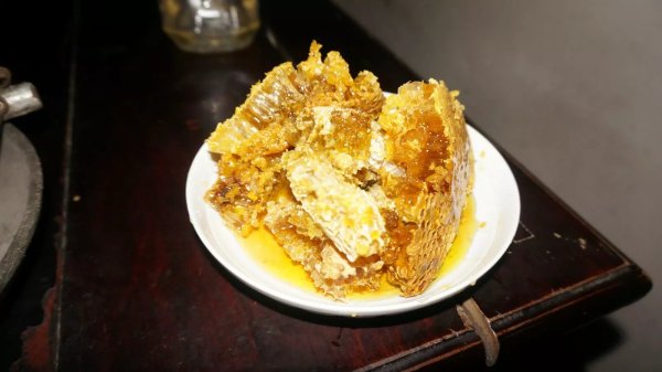 蜂蜜怎么买才是正宗,怎么购买真正的蜂蜜