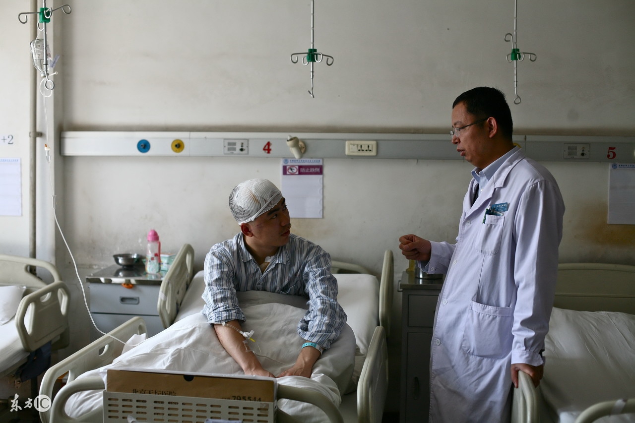 年轻人手抖的10大疾病征兆是什么,老年人手抖腿抖是什么病的征兆