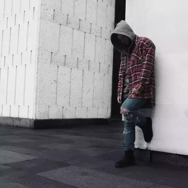 拿出旧格纹衫，秋冬这么搭胜过你买狠货！