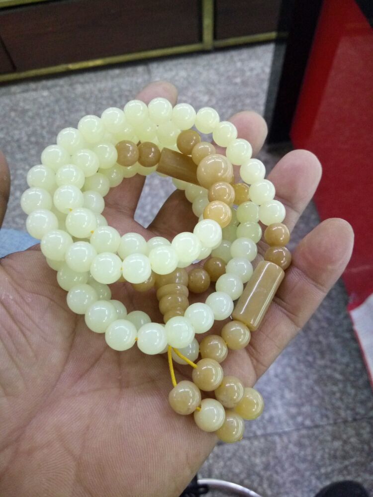 岫岩老玉是河磨玉吗,岫岩玉河磨玉图片大全