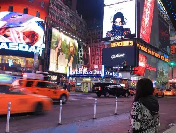 迈克尔杰克逊从黑到白全部过程,迈克尔杰克逊最后一次登场完整版