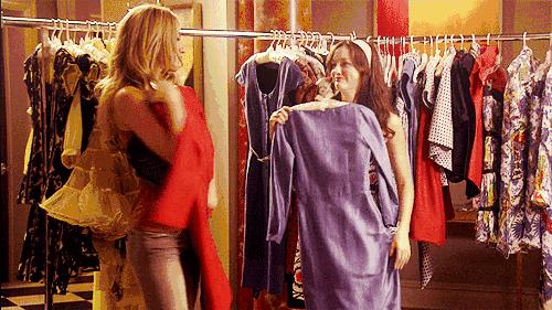 关晓彤有没有买到假的奢侈品,关晓彤卖鞋