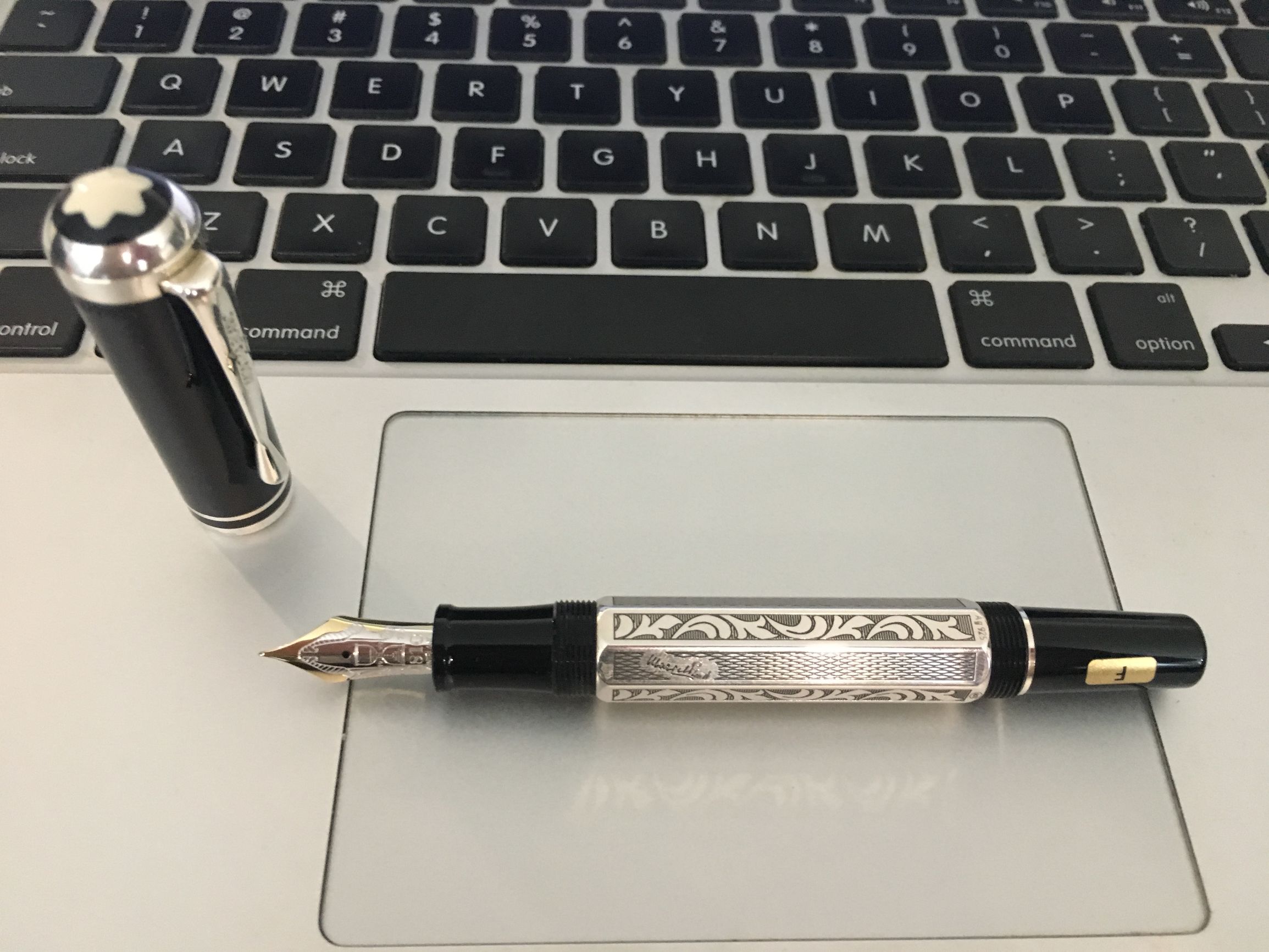 初学者零基础选什么样的钢笔,从入坑到退坑的钢笔爱好者