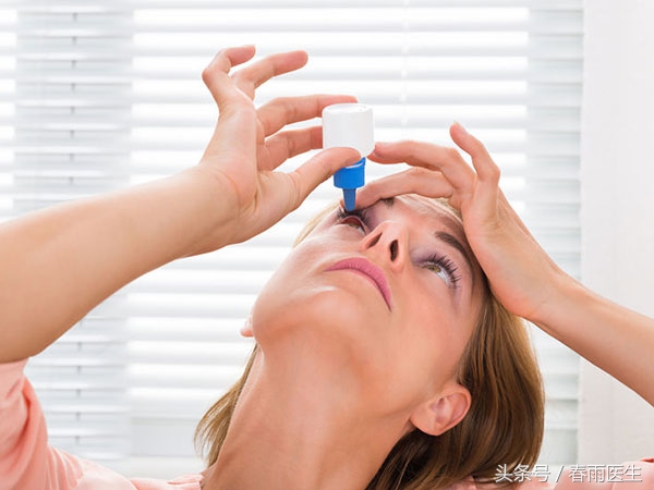 含有防腐剂眼药水,含防腐剂的眼药水对眼睛的伤害