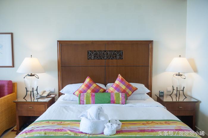 玄学大师香港李居明,李居明大师讲聚宝盆应该放啥