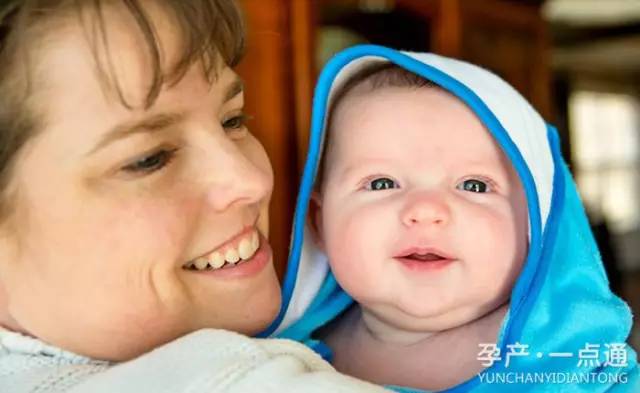 亲妈伺候月子和月嫂哪个好,月嫂和婆婆一起照顾月子