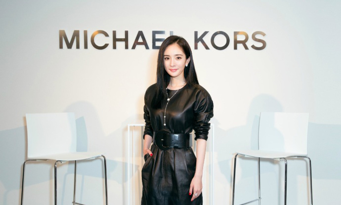 杨幂拿下雅诗兰黛代言多少钱,杨幂代言mk业绩销量