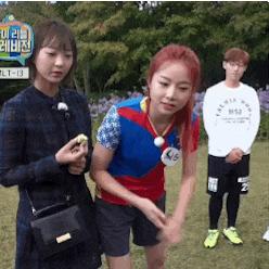 姑娘，你这样让我们没法做生意了啊，小本买卖