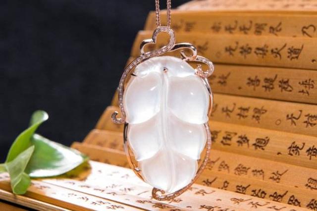 带您欣赏岫玉高端美玉,中国古代四大名玉之岫玉