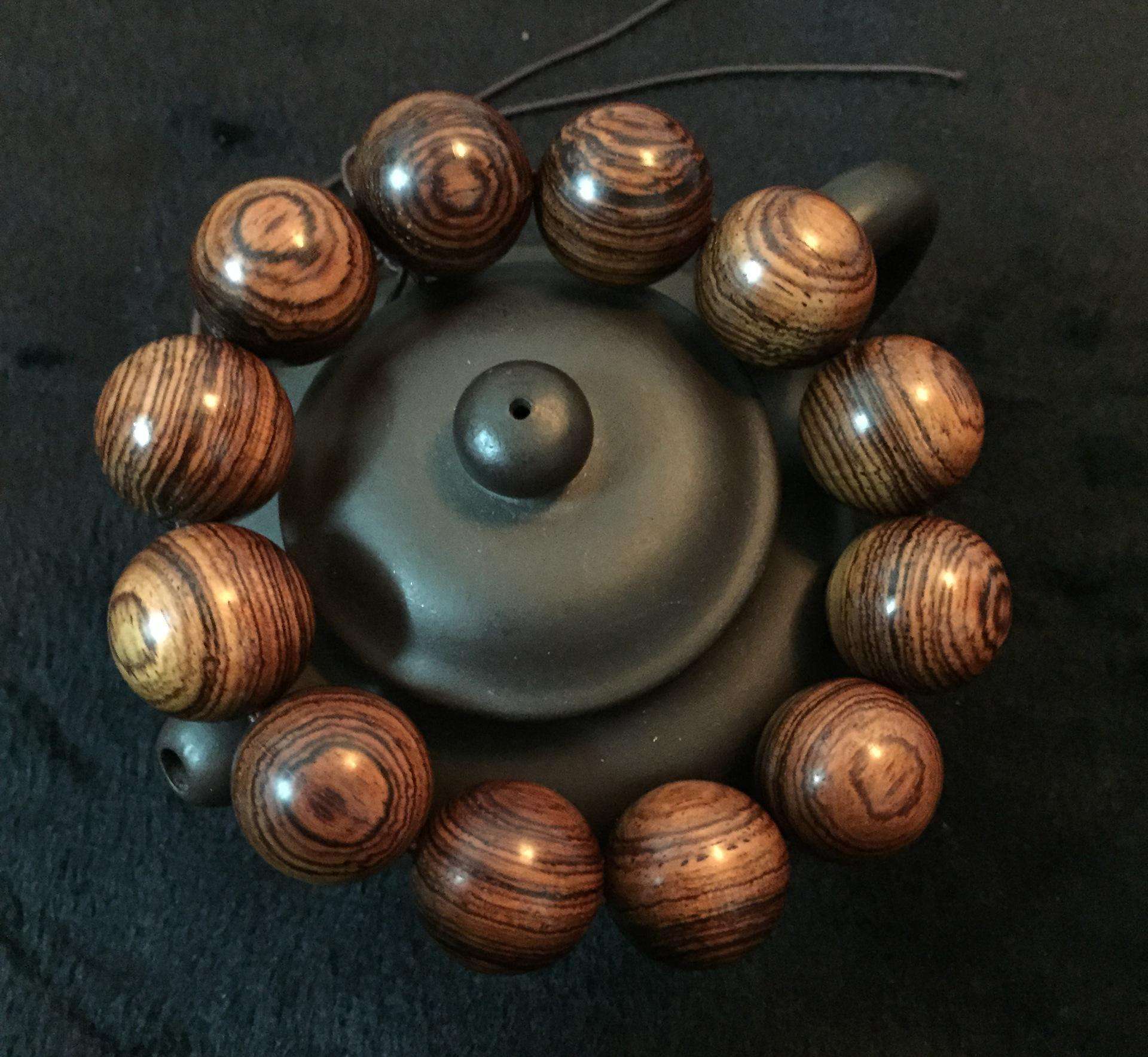 这六种木质手串很养人你知道吗,哪些木料适合做手串