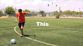 足球远射教学弧线球,足球底线小技巧