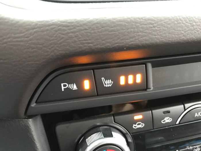 阿特兹换挡略有顿挫正常吗,阿特兹2.5蓝天运动版有拨片换挡