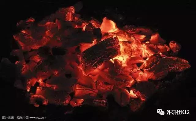 闪烁的近义词是啥,闪烁的近义词是