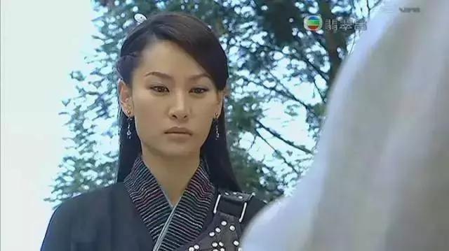 张歆艺打了玻尿酸后的样子,张歆艺下巴打了玻尿酸