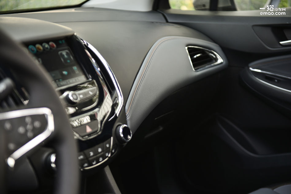 雪佛兰科鲁兹两厢车有几种,雪佛兰科鲁兹掀背动力如何