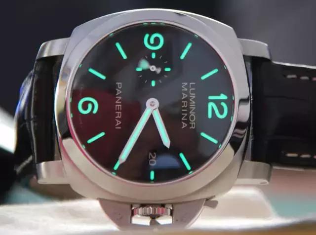 手表指针全都掉下来了要怎么修,阿玛尼手表指针脱落怎么办