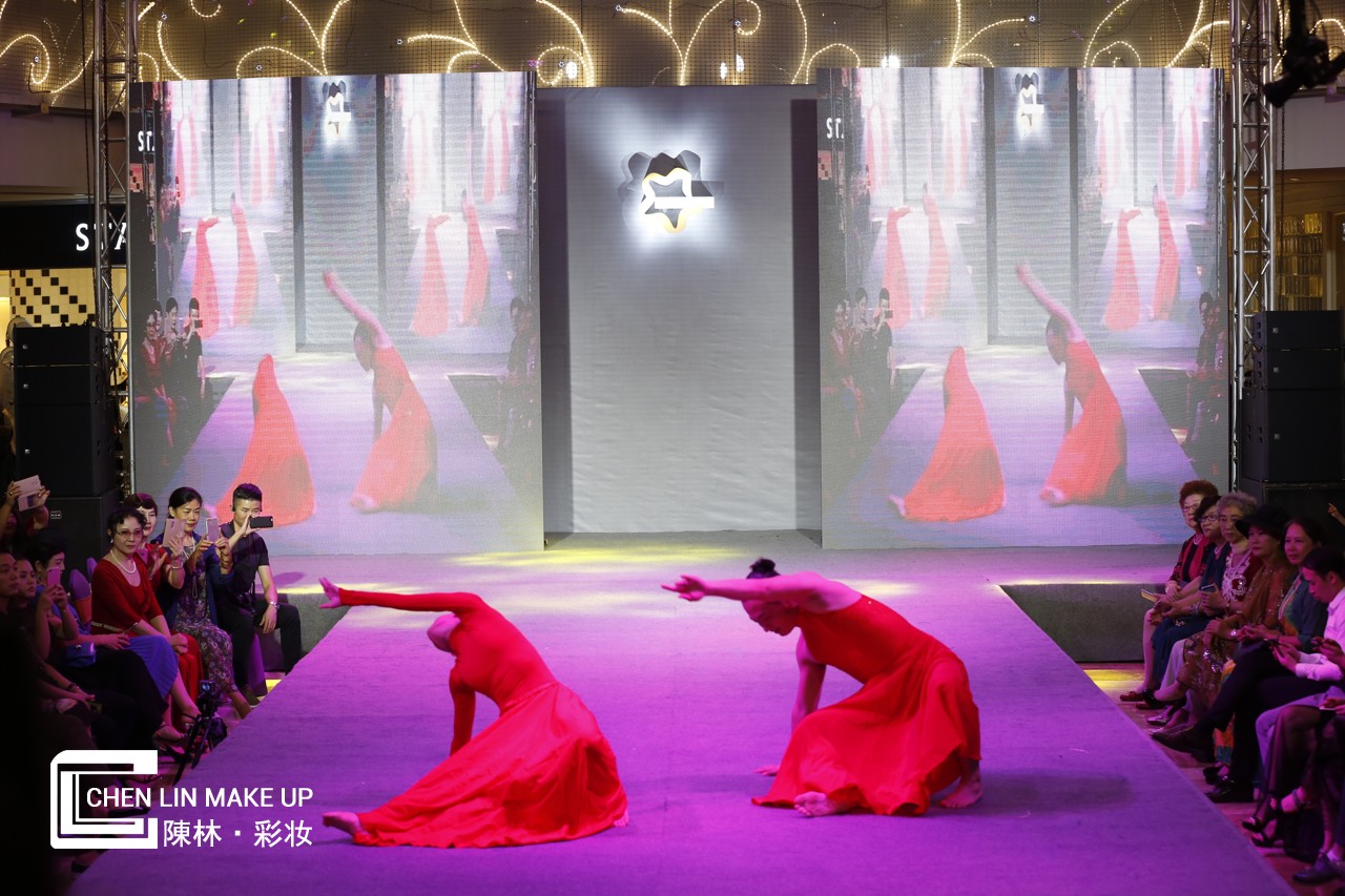 中国东盟国际彩妆大赛陈林彩妆贺加贝杯十佳化妆服饰比赛完美收官