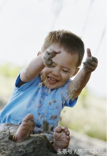 太乖的孩子怎么教育,太乖的学生怎样给家长反映