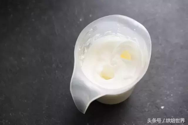 爆浆红丝绒蛋糕卷,颜值与口感并存的橙香蛋糕卷