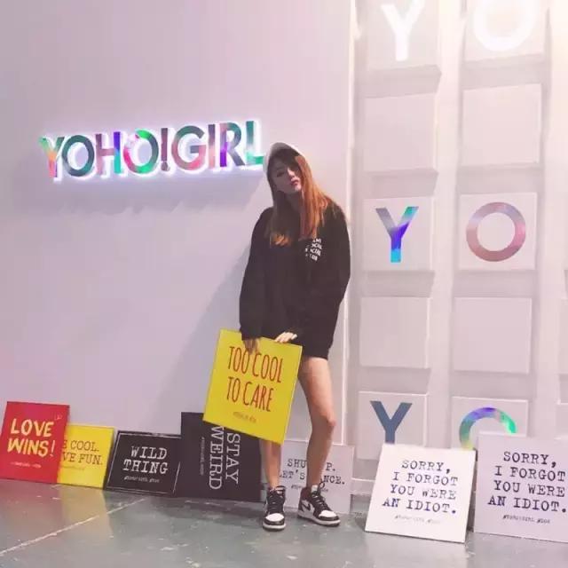 酷女孩街拍,好看的酷女孩街拍