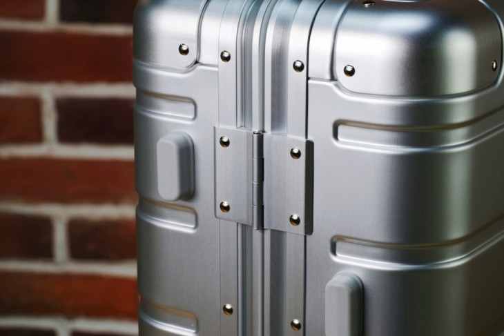 小米90分旅行箱28寸测评,小米米家全金属旅行箱