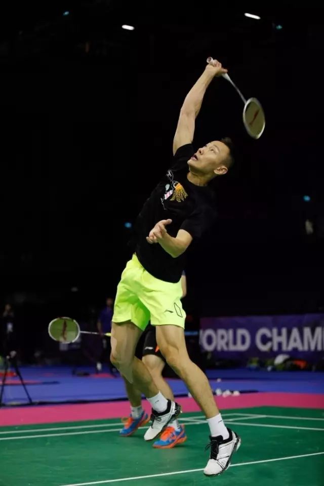 学会反手高远球让你在危急时刻吊打对手