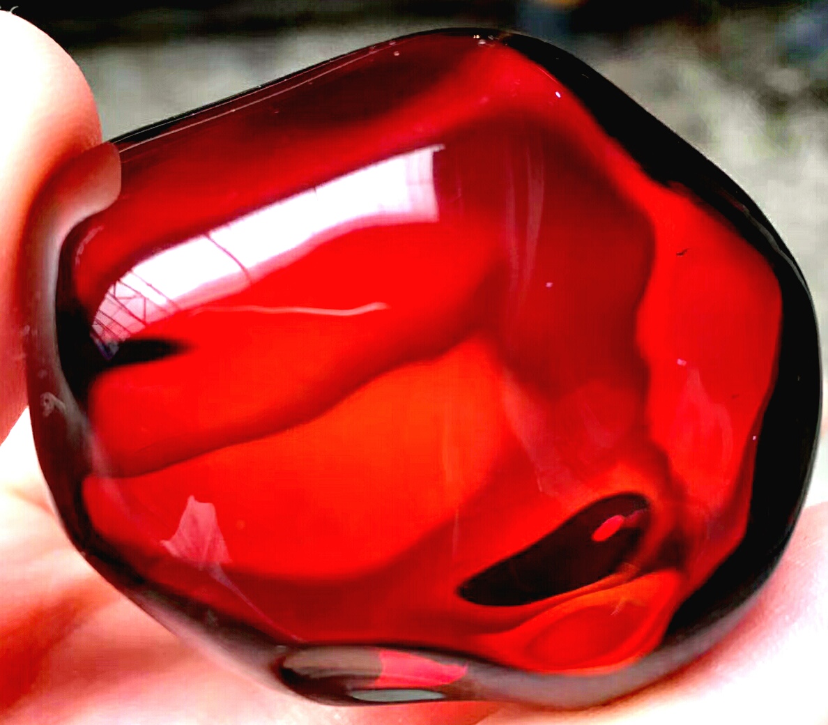 缅甸琥珀金珀好还是血珀好,缅甸血珀和棕珀