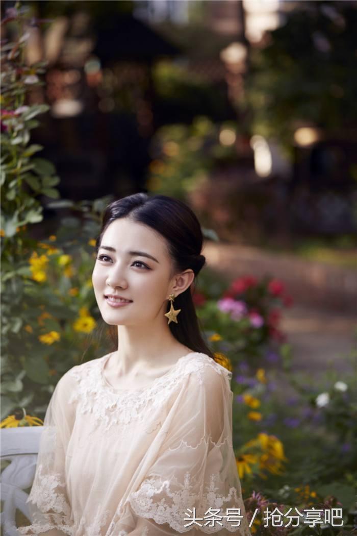 摩羯座当红女艺人，巩俐韩雪郭碧婷女神，还有一位是歌手