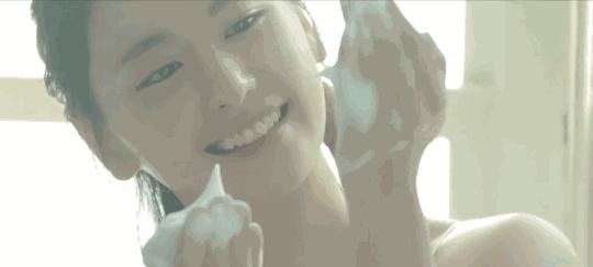 毛孔粗黑头粉刺怎么护肤,毛孔粗大有黑头如何改善真实测评