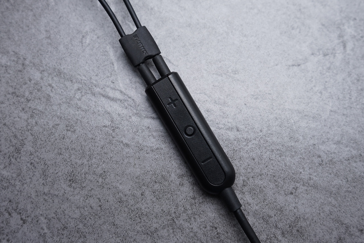 改变iPhoneX音质软肋！美国舒尔SE846彩色版+RMCE-LTG升级线实测