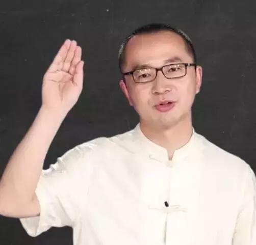 老人肺炎吃什么好化痰止咳,小孩肺炎怎么缓解