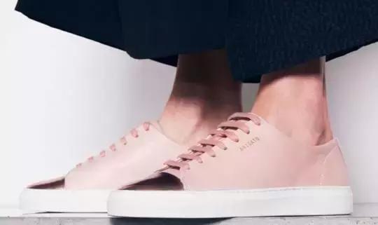 yeezy潮鞋推荐男学生,潮人夏季必入的鞋款yeezy椰子380