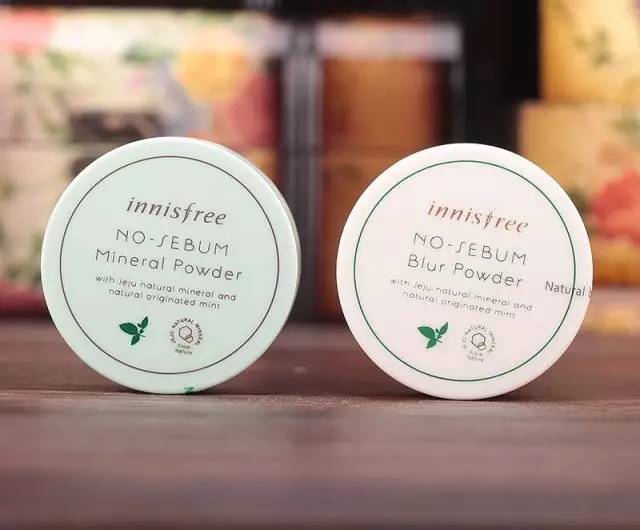 小众散粉的使用方法 (控油散粉教程)