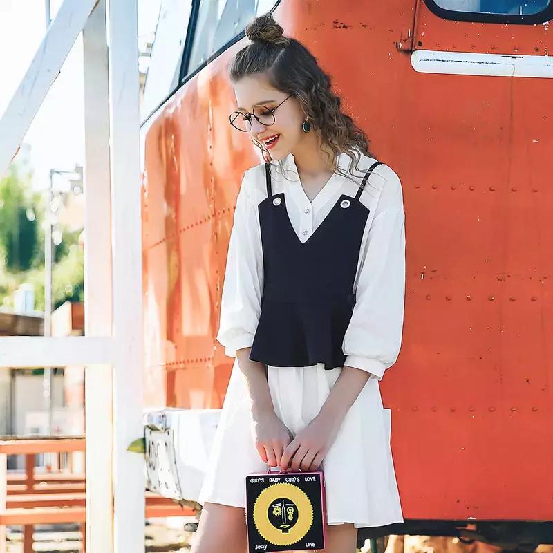 灰色吊带连衣裙怎么叠穿,吊带连衣裙穿搭技巧