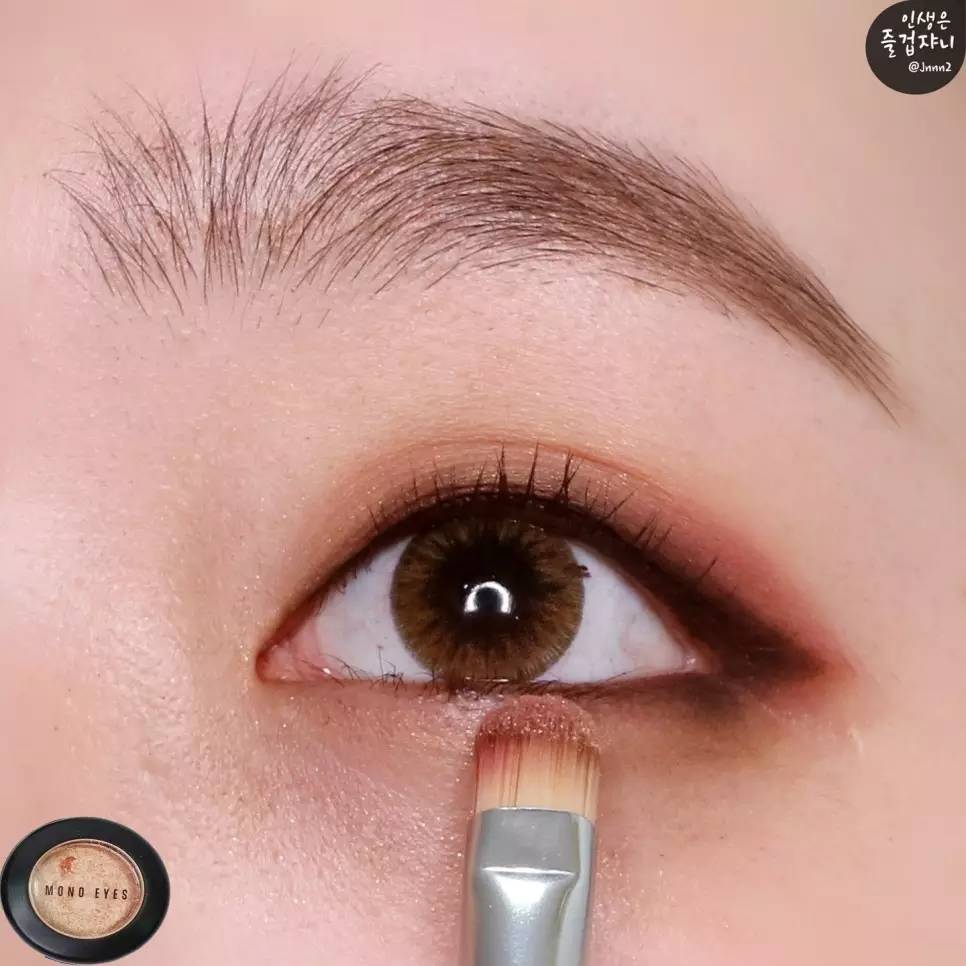 内双接近单眼皮如何画眼妆视频,单眼皮小眼睛内双肿眼泡眼妆教程