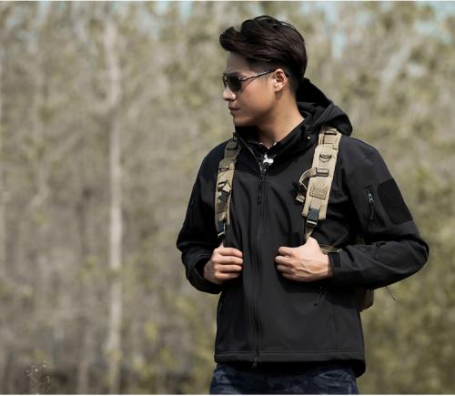 预防膝盖疼痛的爬山方法,爬山怎么不伤膝