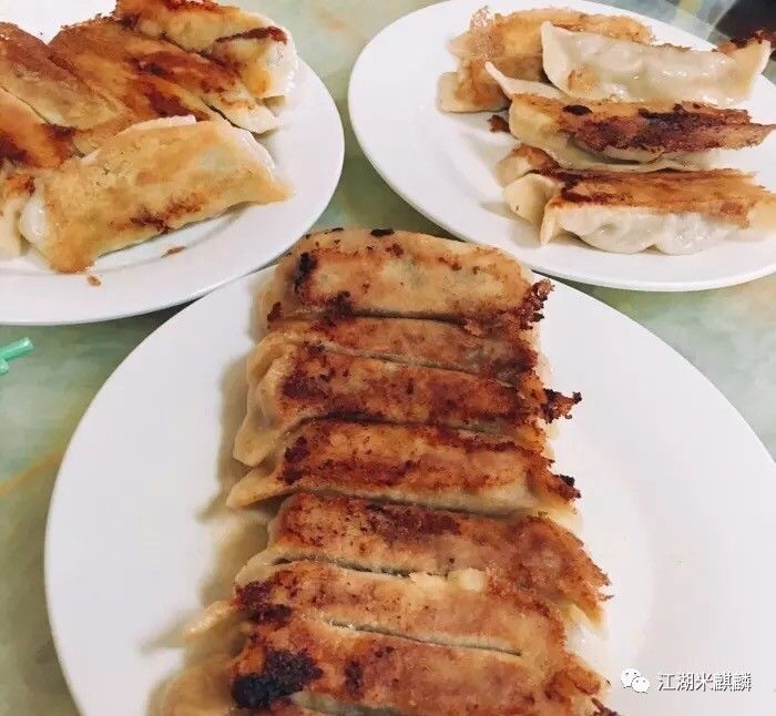 青岛吃海鲜攻略靠海边的地方,每年来青岛吃海鲜必去的地方