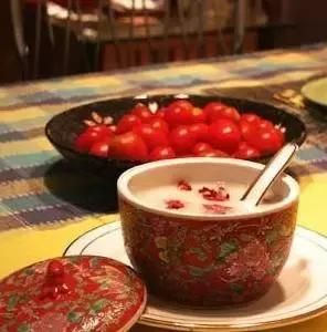 红糖和红枣哪个更营养,健康养生吃红枣好处多