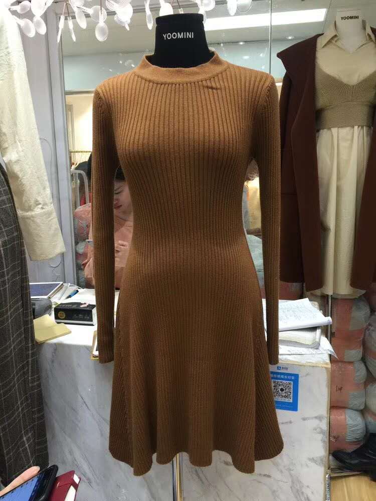 吴昕穿粉色旗袍被夸身材好,吴昕谢娜穿粉色